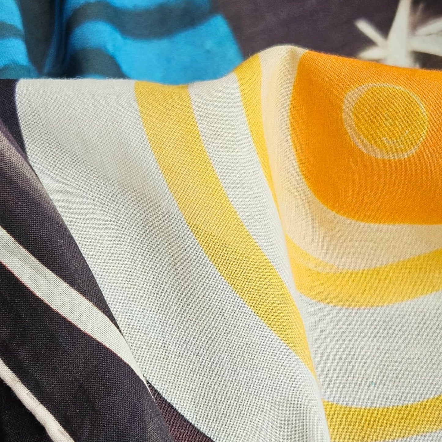 BARELOOM   -   135x135 cm cotton pareo/shawl