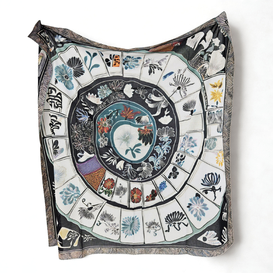 EASE & EARTH   -   135x135 cm cotton pareo/shawl